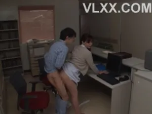 Quản lý của anh xã là người yêu cũ của tôi