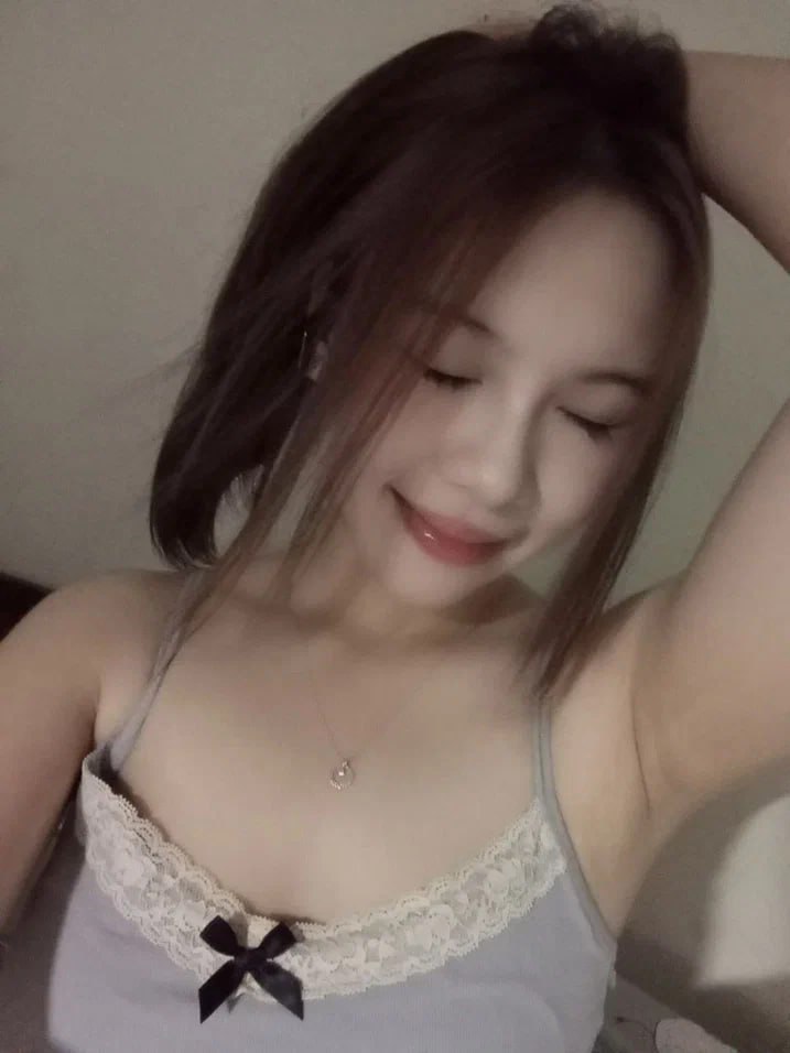 Dụ cô bạn thân đến nhà rồi trói lại địt bạo dâm
